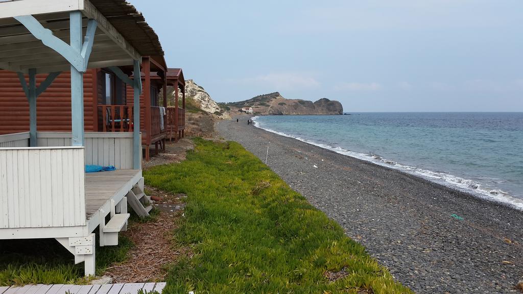 Lipsos Hotel Yeniliman Exterior foto