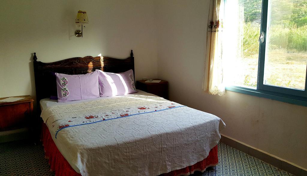 Lipsos Hotel Yeniliman Habitación foto